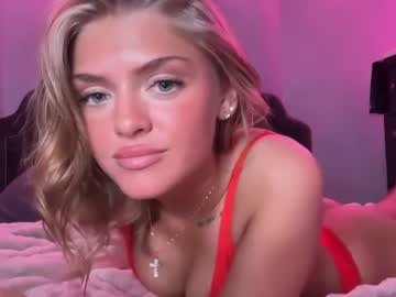 girl Live Cam Girls Love To Strip Naked For Their Viewers with destinyloves18