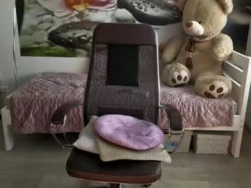 girl
        jennycutey cam image #6241823