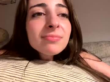 girl
        rosykindred cam image #179776
