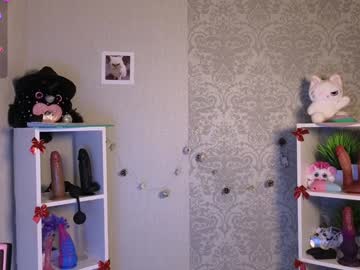 girl
        hannah_lourens cam image #5999085