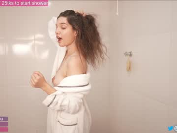 girl
        loollypop24 cam image #4233221