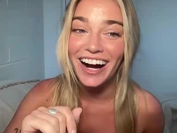 girl
        littlemaryjane19 cam image #6232466
