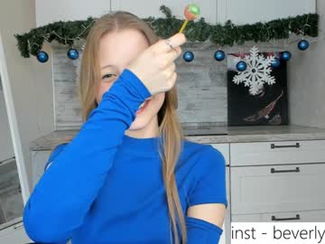 girl
        beverlyvega cam image #605827