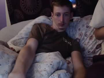 couple
        18str8igcock cam image #4825219