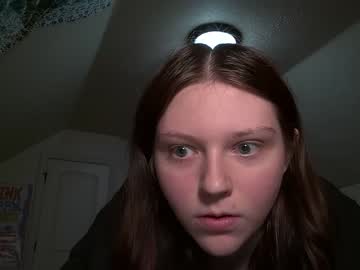 girl
        astridbaker69 cam image #3361274