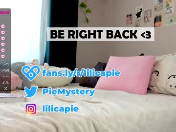 girl
        lilicapie cam image #2270098
