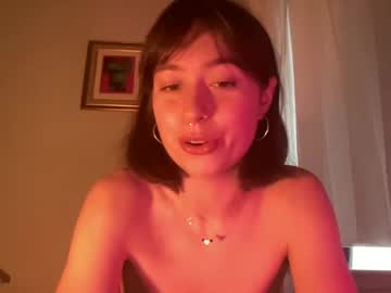 girl
        soft_ana_gem cam image #4651063