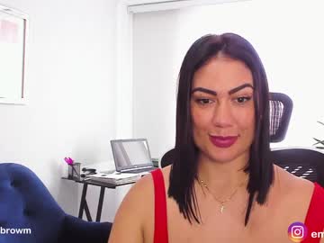 couple
        emillybrowm cam image #584815