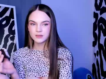 girl
        gloriamil cam image #453615