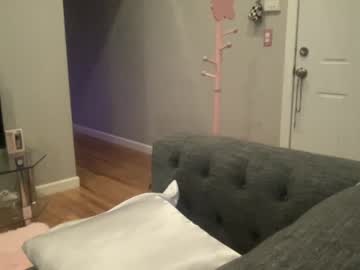 girl
        prettiestbishhere cam image #171055