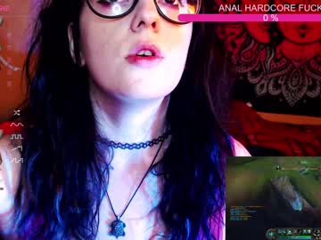 girl
        lsqueen cam image #2891877