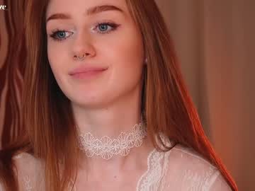 girl
        lizzy_blaze cam image #3416504