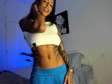 girl
        kaligray10 cam image #4267684
