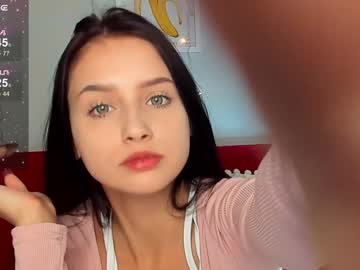 girl
        betsi_star cam image #5127855