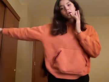 girl
        yourfavoritegirl_ cam image #2711024