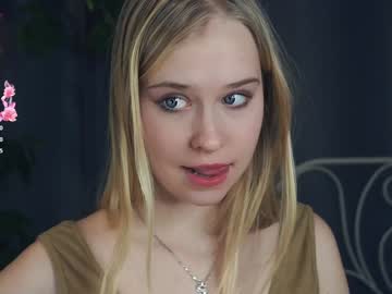 girl
        rexellagreaves cam image #5999840