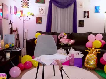 girl
        emmasky69 cam image #5033191
