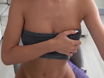 girl
        kathariine cam image #4337909
