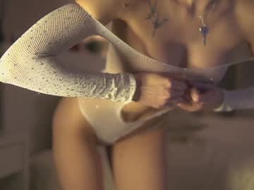 girl
        inkanuko cam image #6666546
