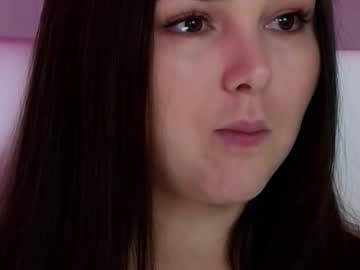 girl
        hollyextra cam image #6584066