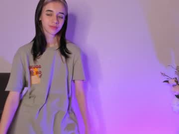 girl
        elleweaver cam image #1608271