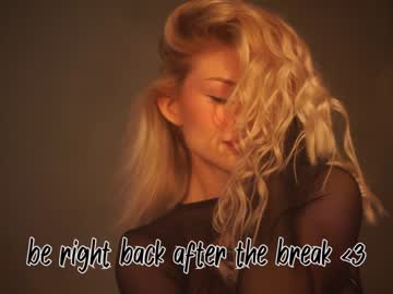 girl
        liamurr cam image #1099851