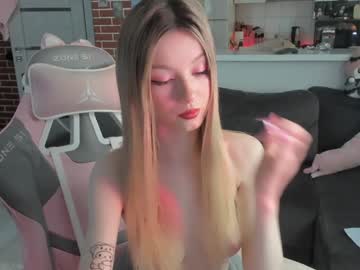 girl
        mia_gothh cam image #4362222