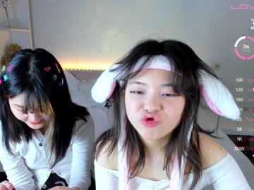 girl
        tiny_sora cam image #1071467