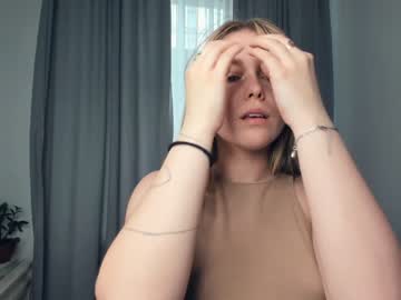 girl
        hi_sun cam image #1811302