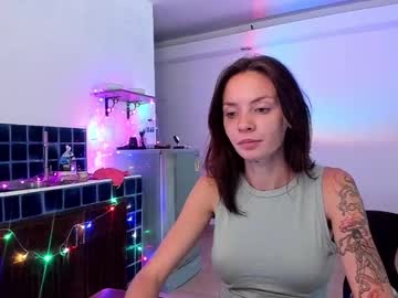 girl
        petite_doll49 cam image #5838836