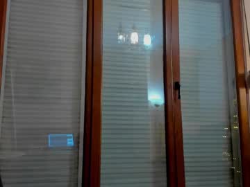 girl
        hotel77777 cam image #5614300