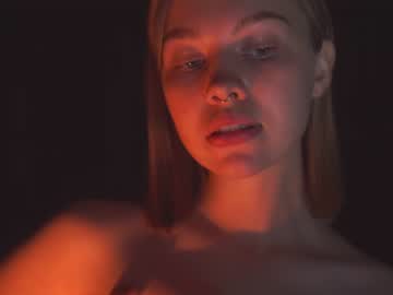 girl
        bibi_it_is cam image #3054224