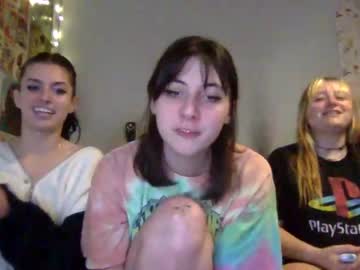 girl
        wallabyxxx cam image #424318
