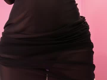 girl
        little_effy18_ cam image #6743554