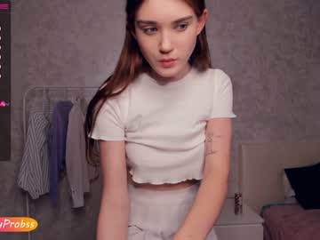 girl
        minnietammy cam image #2136866