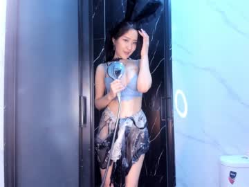 girl
        mikishine cam image #1697129