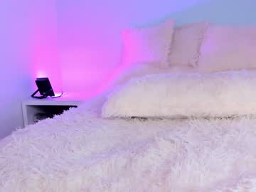 girl
        evelin_gh1 cam image #1087034