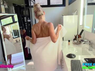 girl
        wildwifebarbie cam image #4059908