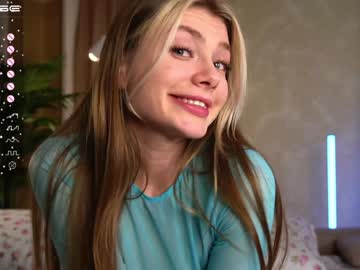 girl
        tastypoint cam image #4248654