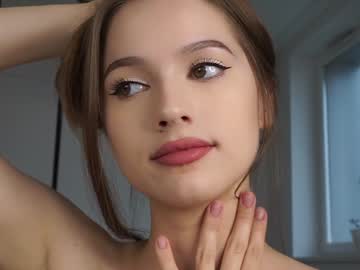 girl
        hecola cam image #5301291