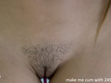 girl
        dovia cam image #1754730