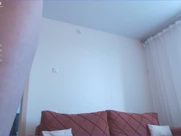 girl
        anyeess cam image #877332