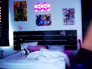 girl
        madnessalise cam image #2152449