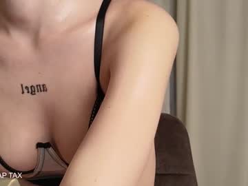 girl Live Cam Girls Love To Strip Naked For Their Viewers with doll_from_skyy