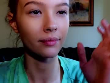 girl
        _demi_dee_ cam image #2006595