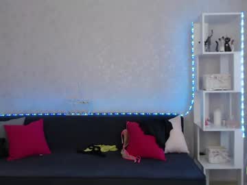 girl
        ellyloy cam image #171651