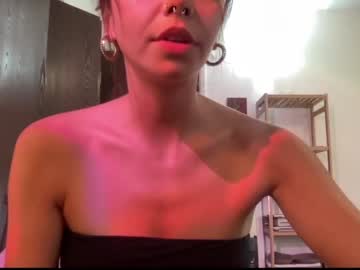 girl
        yourfavoritegirl_ cam image #2216099