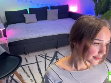 girl
        melanibatler cam image #5448937