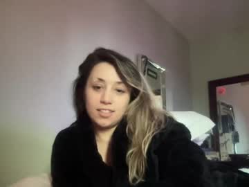 girl
        mommyswett cam image #3643802
