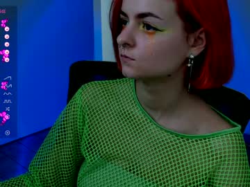 girl
        red_bestie_ cam image #5383153
